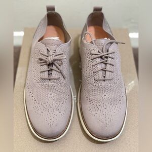 Women’s Zerogrand stitchlite comfortable sneaker oxford, size 8.